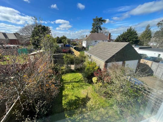 Priestley Road, Bournemouth - Photo 1