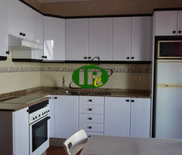 apartment on the first floor with 3 bedrooms and 2 bathrooms. In a ... - Photo 4