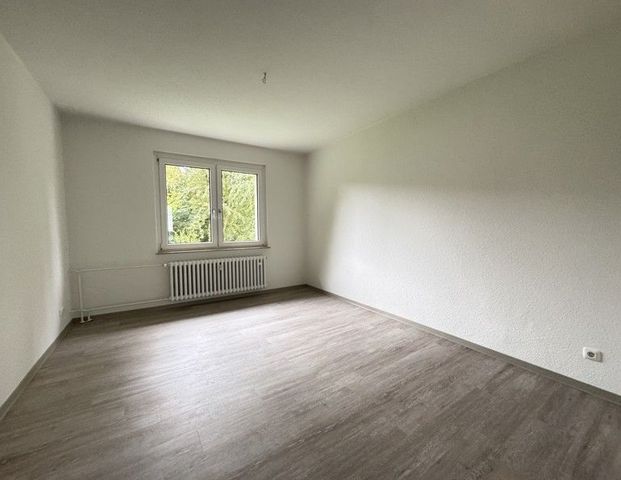 tolle, sanierte 2-Zi-Wohnung in ruhiger, grüner Umgebung - Photo 1