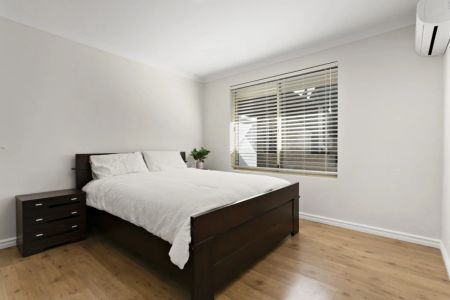 3 Novak Court, Hamilton Hill. - Photo 4