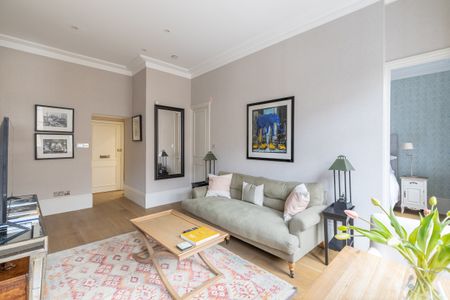 Wilbraham Place, Kensington and Chelsea, London, SW1X - Photo 2