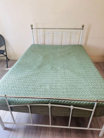 Room in a Shared House, Eastern Avenue, IG4 - Photo 3