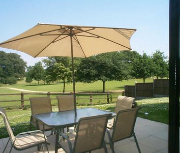 5 bedroom detached house to rent - Photo 1
