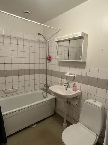 Uppsala - 3rok - tillsv - 14.375kr/mån - Photo 4