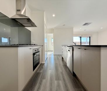 Family Friendly Home with Room to Play - Photo 5