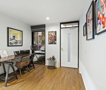 Edgewater Estate Gem - Photo 4