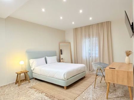 Carrer de l'Omet, Valencia, Valencian Community 46011 - Photo 5