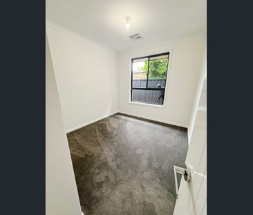 36 Selkirk Avenue, Seaton, SA 5023 - Photo 2