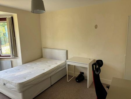 6 bedroom private hall to rent - Photo 2