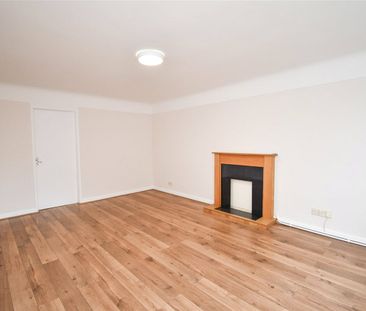 Sandstone Drive, CH48 9UN, West Kirby - Photo 2