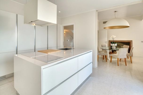 Éze – Location longue durée – Villa 4 suites & piscine avec vue mer panoramique - Photo 1