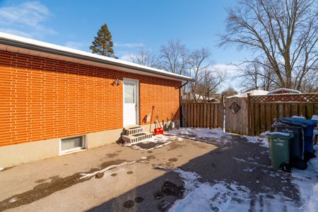 17 Argyle Dr, Guelph - Photo 3