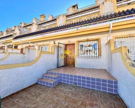 TOWNHOUSE RENTAL IN ORIHUELA COSTA - ALICANTE PROVINCE - Photo 2