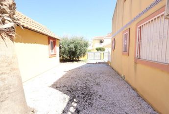 Adosado en la Regia . Temporada larga.