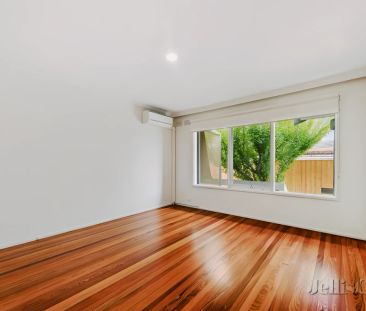 2 Bed, 1 Bath - Photo 6