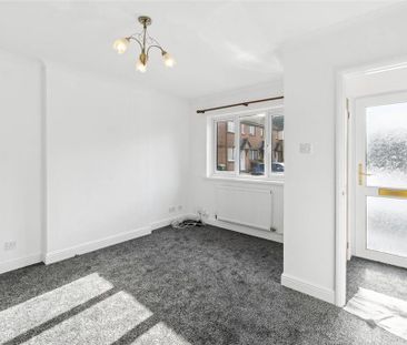 2 bedroom house to rent - Photo 1