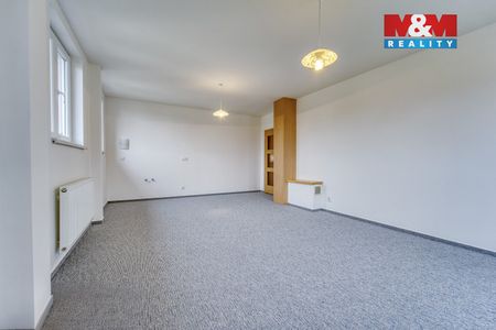 Pronájem domu 169 m² s pozemkem 594 m² - Photo 2