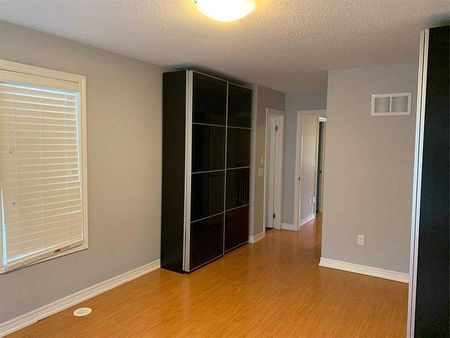 For Lease - 5 Toulouse Court, Markham, Ontario - Photo 5