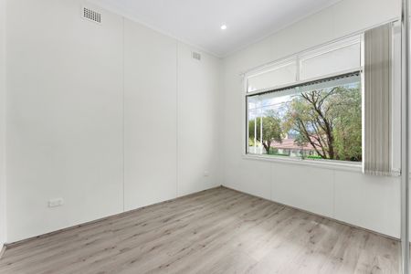 68A Warrane Road, Willoughby NSW 2068 - House For Rent | Domain - Photo 2