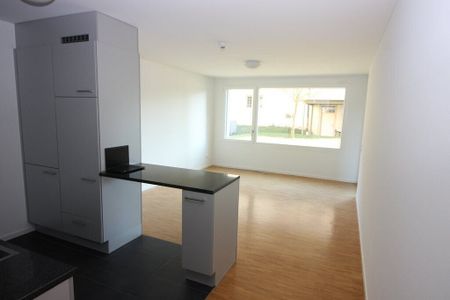 1 Monat Mietzinsfrei! Moderne 2.0 Zimmer-Wohnung an zentrumsnaher Lage - Photo 2