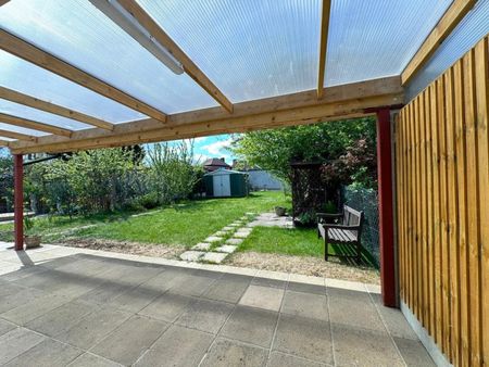 Stag Lane, Edgware, HA8 - Photo 3