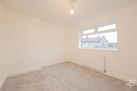 3 bedroom semi-detached house to rent - Photo 3