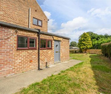 3 bedroom detached house to rent - Photo 4