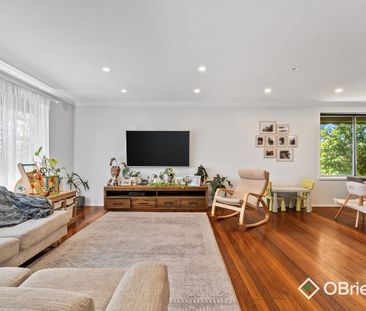 Comfortable Living in Prime Frankston Location - Photo 2