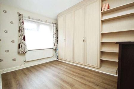 Cropparth Road, Dagenham, RM10 - Photo 5