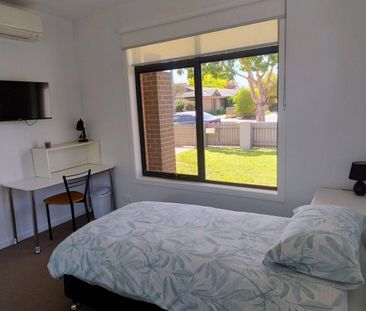 Only 1 bedroom available now in this fully furnished SHARED HOUSE s... - Photo 4