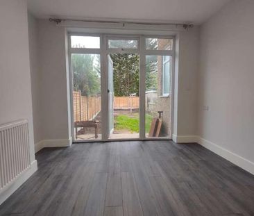 Fairway Avenue, NW9 - Photo 2