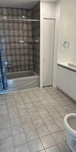 Superbe 4 1/2 moderne avec électroménager - Photo 3