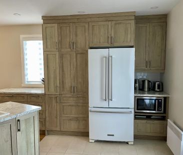 Grand 5 ½ rénové – Style condo – Fabreville – 1er étage Triplex – 1... - Photo 4