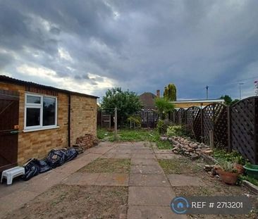 2 bedroom bungalow to rent - Photo 1