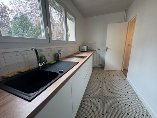 Location Appartement 1 pièce 30m² - Photo 1