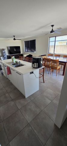Byford - Photo 2