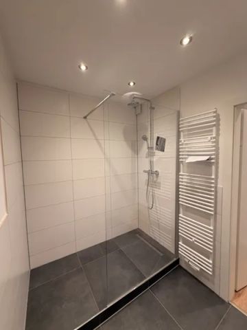 Erstbezug: Umfangreich sanierte 2-Zimmer-Wohnung nahe Fachhochschule - Photo 4