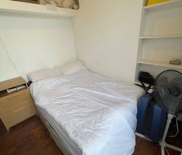1 Bed Flat, Camden Street, NW1 - Photo 2