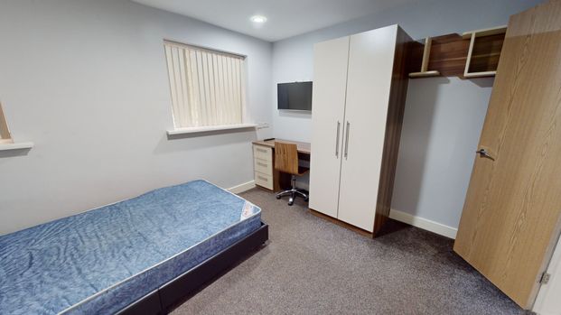 128 Heeley Road Birmingham - Photo 1