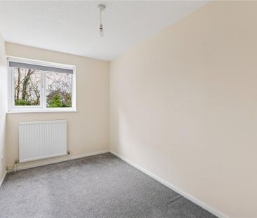 2 bedroom maisonette to rent - Photo 5