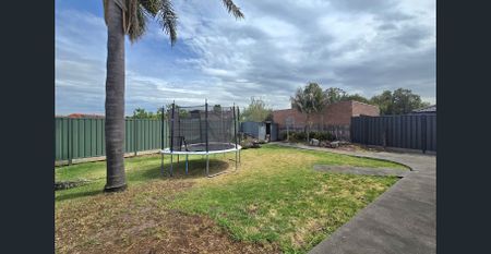 28 Valewood Drive, Kealba, Vic 3021 - Photo 3
