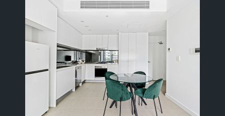 Rosebery 1 BR Apt Fully Furnished, Parking, WIFI, Utilities (all incl), Short term Lease Avail - Photo 3