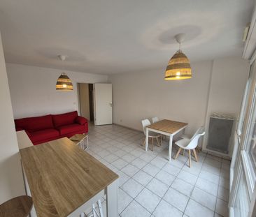 Location Appartement 40m² HENIN BEAUMONT 62110 - Photo 2