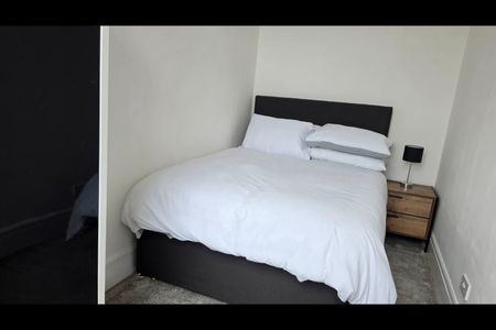 2 Bed Flat, George St, AB25 - Photo 3