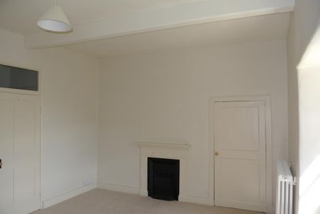 1 bedroom cottage to rent - Photo 2