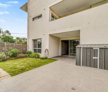 Ground level apartment in a great location - Photo 6