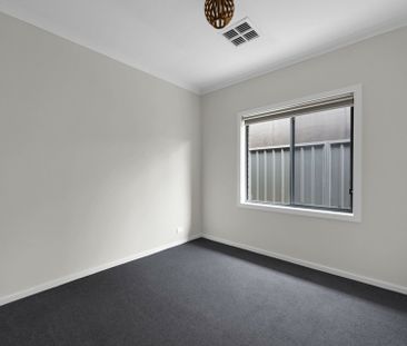 Neat & Tidy 3-Bedroom Home - Photo 1