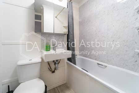 4 bedroom apartment to rent - Photo 5