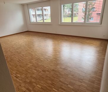 APPARTEMENT DE 5½ PIECES PROCHE DE TOUTES COMMODITES - Foto 4