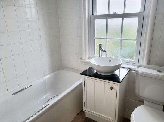 Hereford, Herefordshire, HR1 - Photo 1